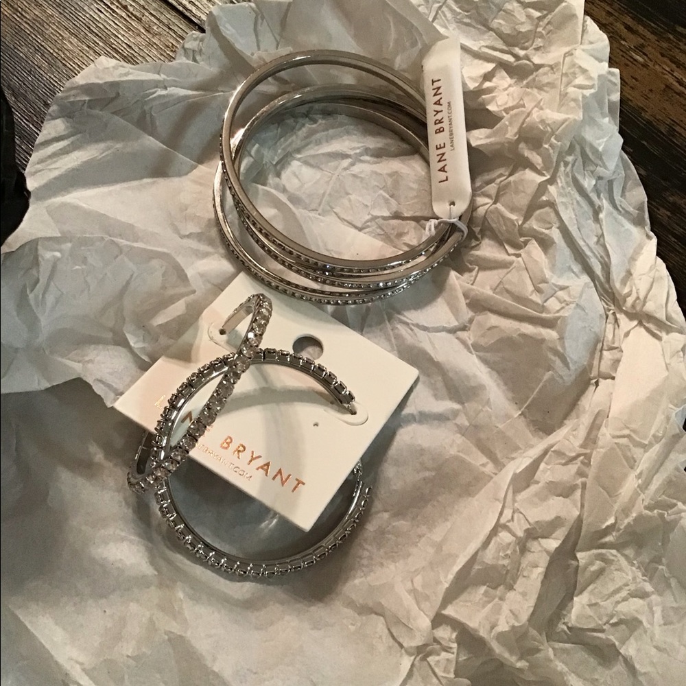 Earring and bracelet set